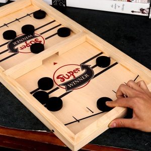 Fast Slingpuck Brädspel – Snabbt, Roligt och Perfekt för Familj och Vänner! 🏒🎲
