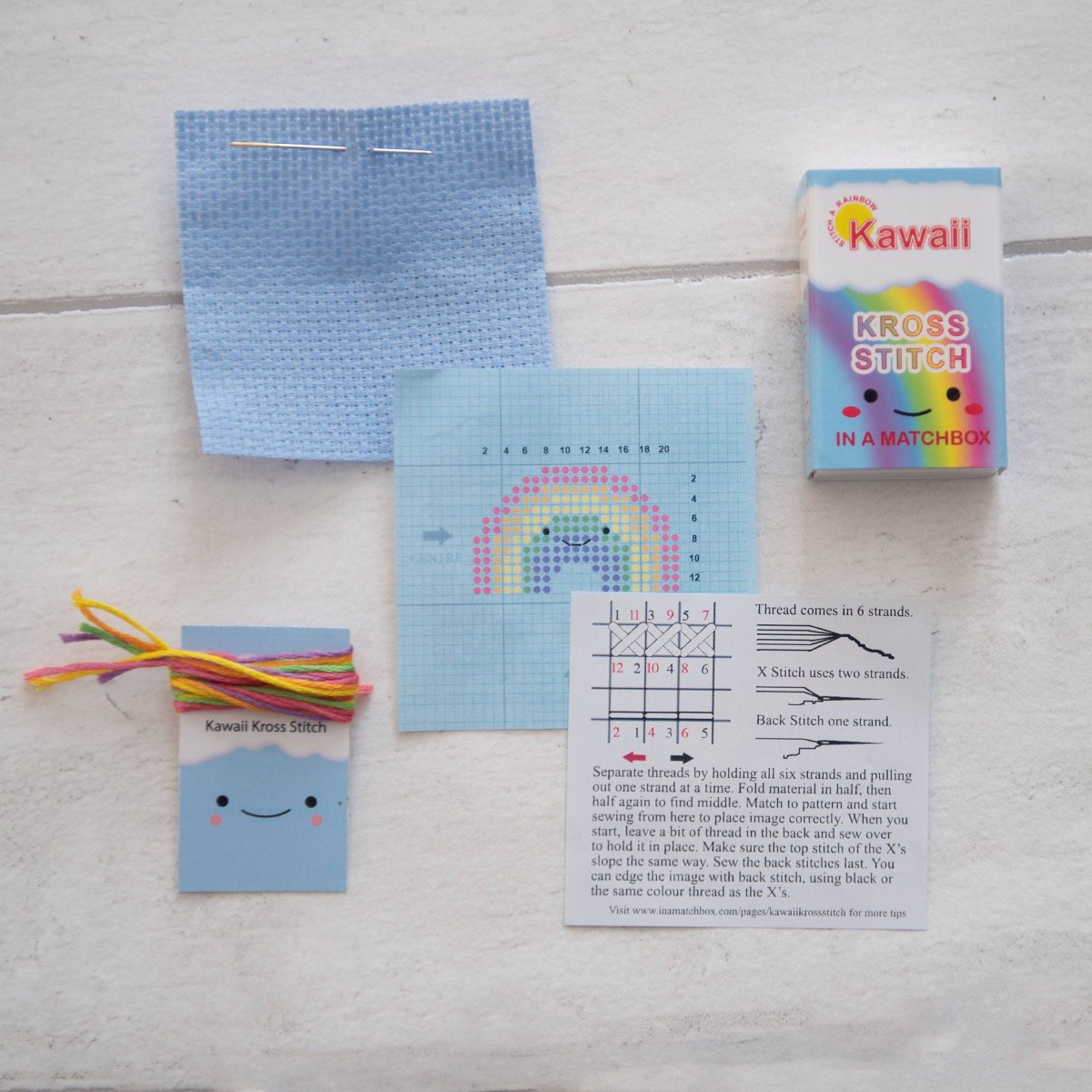 Kawaii Rainbow Arc Mini Cross Stitch Kit In A Matchbox - Bild 4
